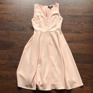 NWOT Blush Midi Dress 👗